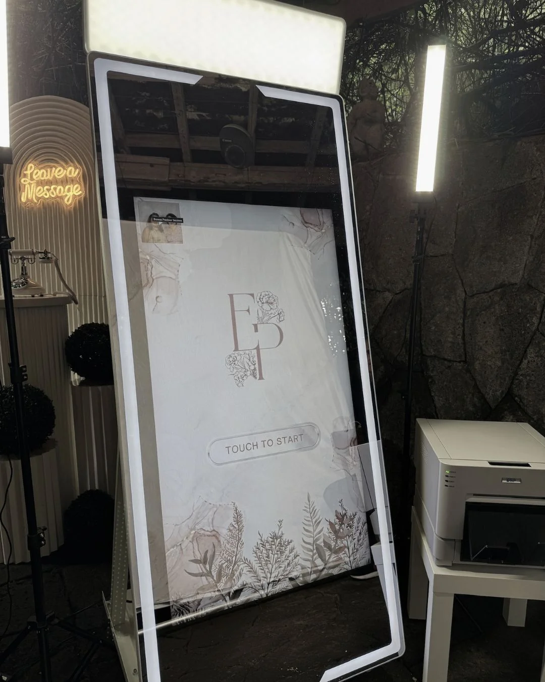 auvibe-mirror-photo-booth (2)